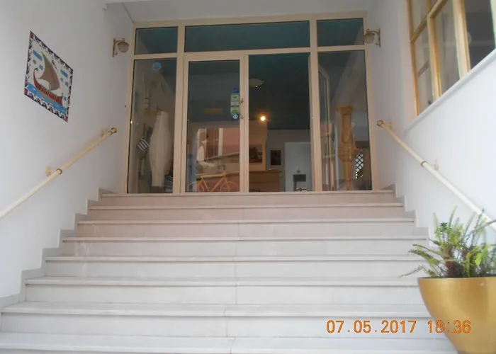 Ξενοδοχείο με διαμερίσματα Florida & - Adults Only