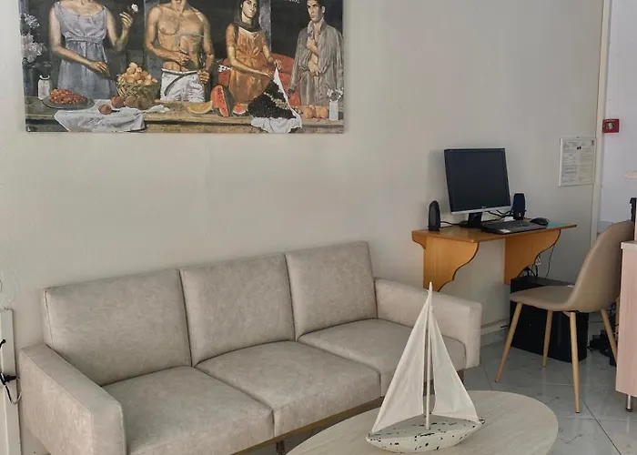 아파트호텔 Florida & - Adults Only